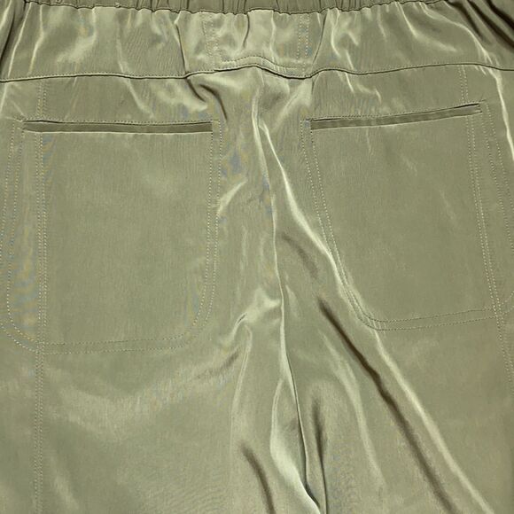 Chico's Cinched Utility Pants Pull-On Casual Lightweight Army Green S - Picture 8 of 10